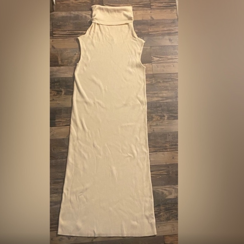 Zara Cream Sleeveless Ribbed Turtleneck Sweater Dress size Medium - Picture 2 of 5